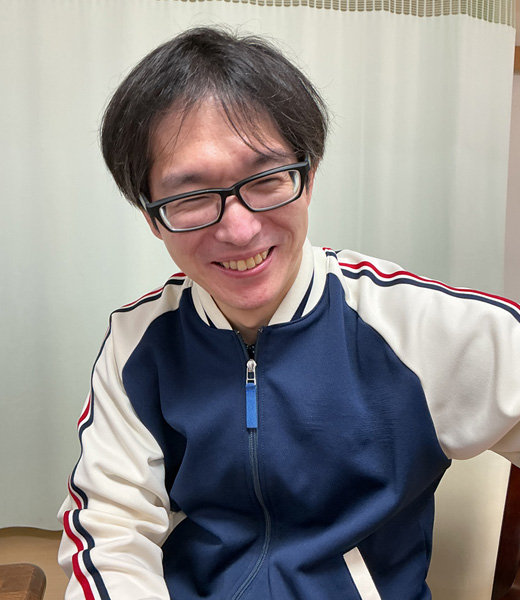 スタッフ顔写真